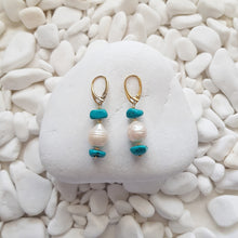 Load image into Gallery viewer, Mare Earrings