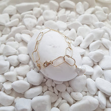 Load image into Gallery viewer, Link Pearl Bracelet