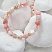 Load image into Gallery viewer, Shell~Pink Necklace