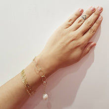 Load image into Gallery viewer, Link Pearl Bracelet