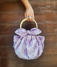 Load image into Gallery viewer, Silk Furoshiki Bag~Lilac