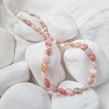Load image into Gallery viewer, Shell~Pink Necklace
