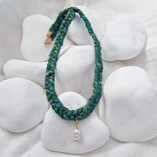 Load image into Gallery viewer, Green Sari Necklace
