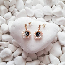 Load image into Gallery viewer, Yin Yang Pearl Earrings
